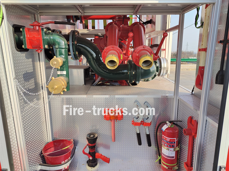 isuzu 5000 liters water fire tender