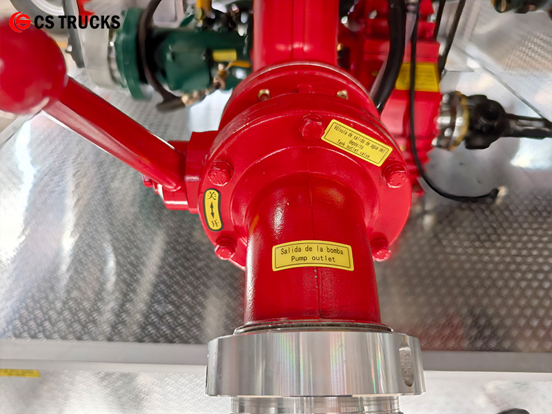 isuzu 4x2 fire water tender