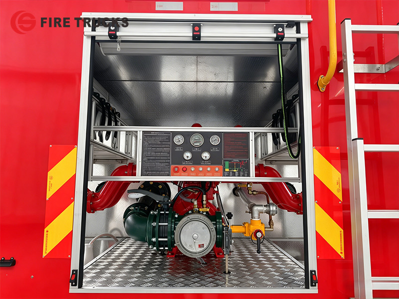 Foam fire fighting vehicle firefighting equipment